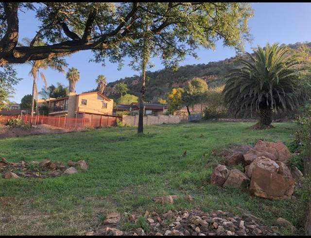 LAND FOR SALE IN STRUBENSVALLEI